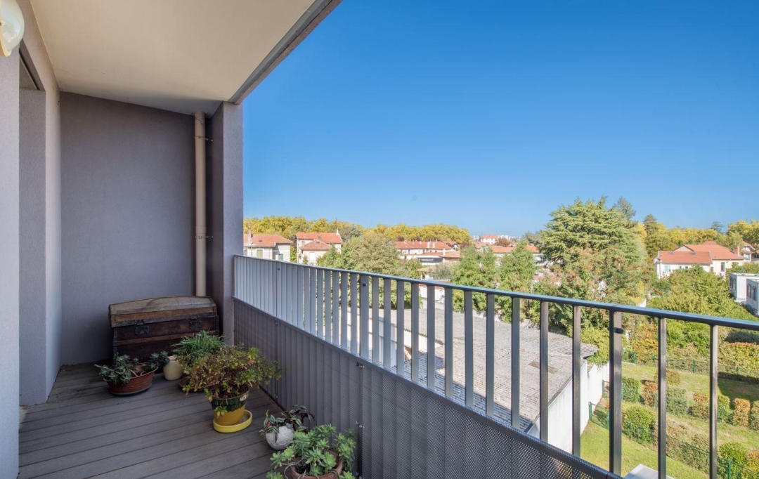 Annonces VAULX EN VELIN : Appartement | BRON (69500) | 62 m2 | 239 000 &euro; 