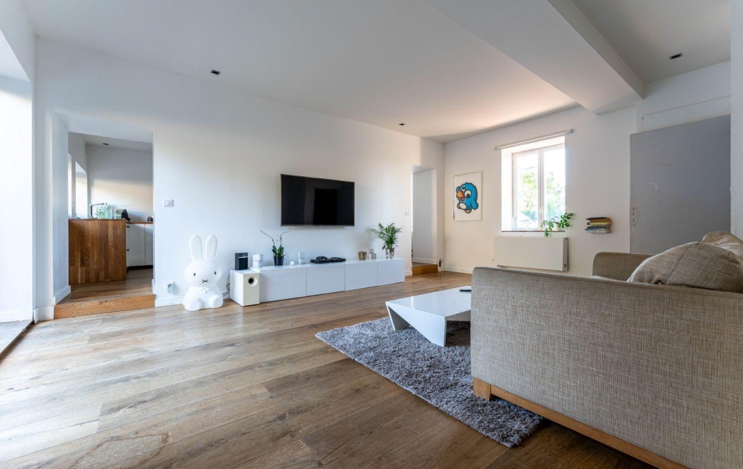 Annonces VAULX EN VELIN : Maison / Villa | LIMONEST (69760) | 150 m2 | 484 000 &euro; 