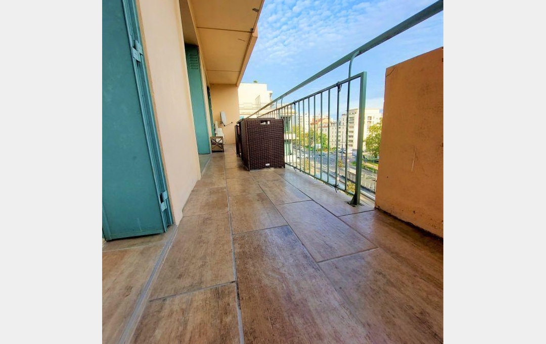 Annonces VAULX EN VELIN : Appartement | LYON (69008) | 100 m2 | 350 000 &euro; 