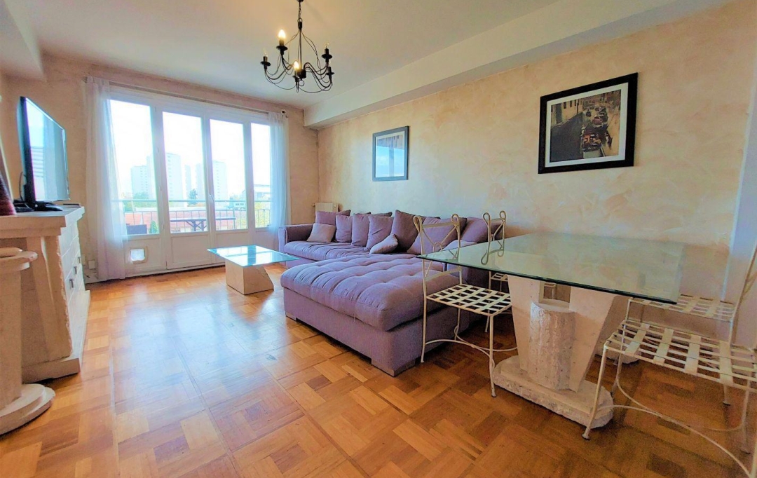 Annonces VAULX EN VELIN : Appartement | LYON (69008) | 100 m2 | 350 000 &euro; 