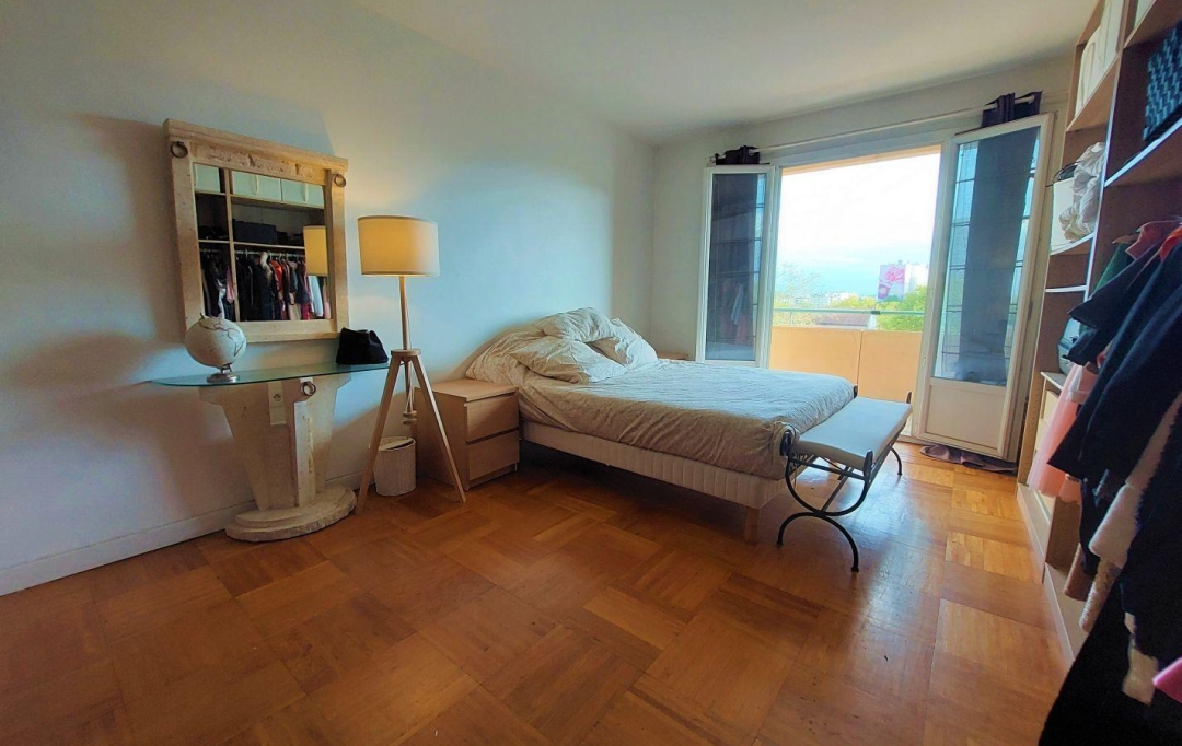 Annonces VAULX EN VELIN : Appartement | LYON (69008) | 100 m2 | 350 000 &euro; 