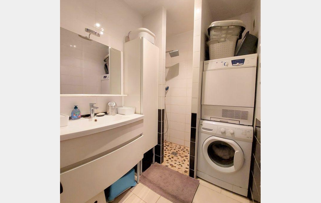 Annonces VAULX EN VELIN : Appartement | LYON (69008) | 100 m2 | 350 000 &euro; 
