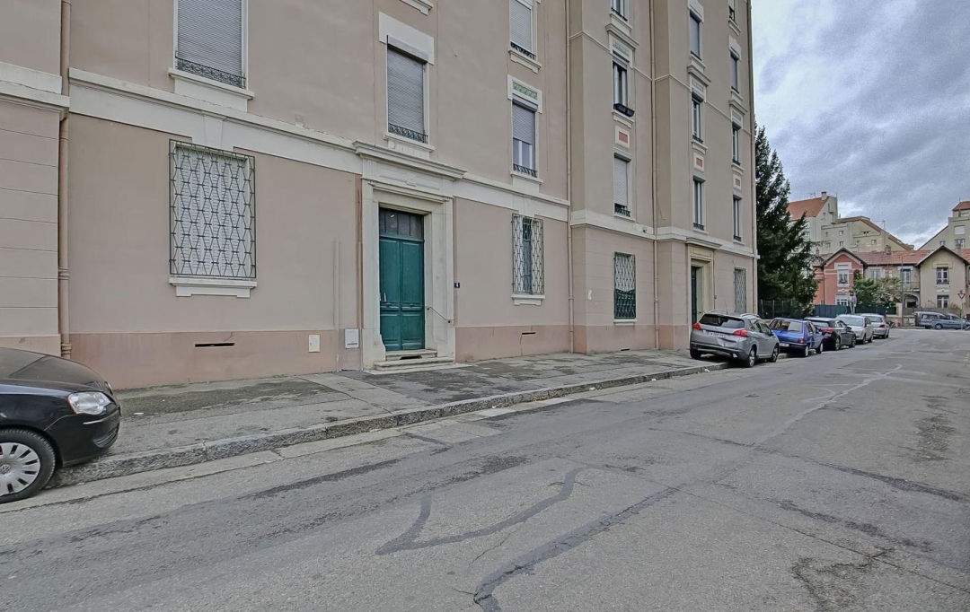 Annonces VAULX EN VELIN : Appartement | VILLEURBANNE (69100) | 46 m2 | 150 000 &euro; 