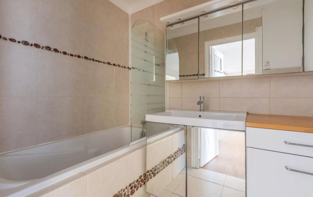 Annonces VAULX EN VELIN : Apartment | LYON (69006) | 70 m2 | 365 000 &euro; 