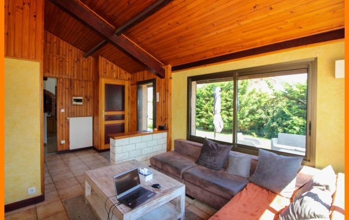 Annonces VAULX EN VELIN : Maison / Villa | NIEVROZ (01120) | 140 m2 | 395 000 &euro; 