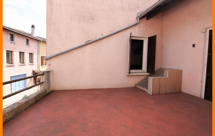 Maison de ville   MONTLUEL  139 m2 215 000 € 