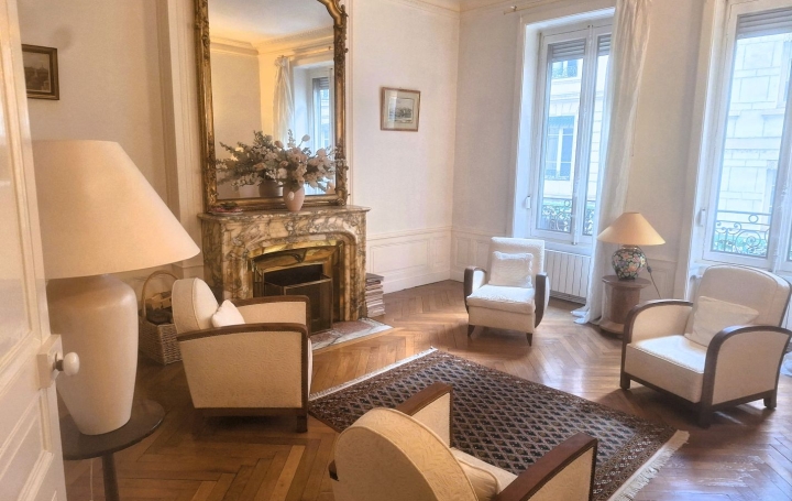 Appartement P5   LYON  158 m2 850 000 € 