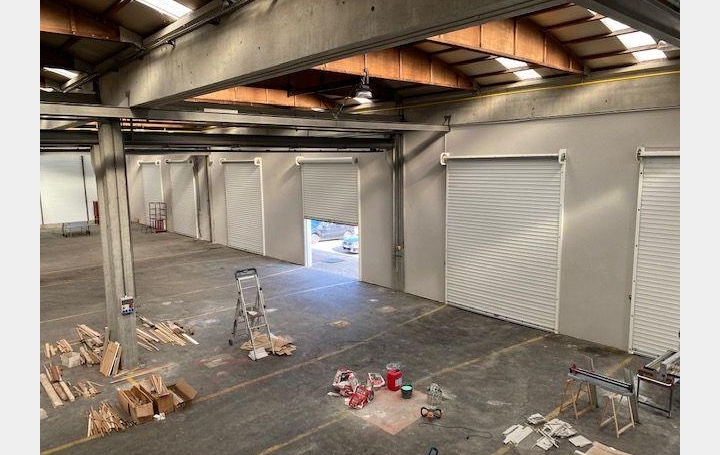 Annonces VAULX EN VELIN : Local / Bureau | LYON (69001) | 2 600 m2 | 14 613 &euro; 