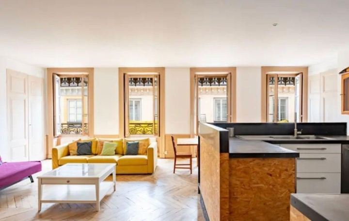  Annonces VAULX EN VELIN Apartment | LYON (69001) | 123 m2 | 3 500 € 